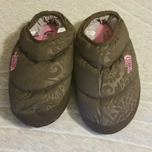 North Face bedroom slippers